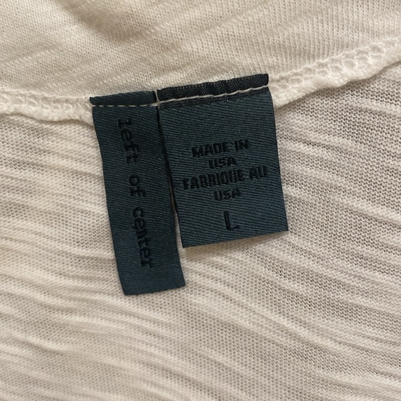 Left of Center sleeveless Tunis size L - Picture 3 of 3